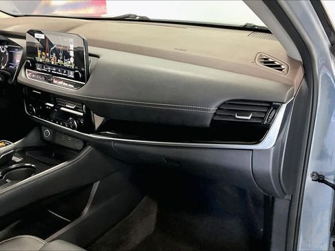 Used 2023 Nissan Rogue SL w/ SL Premium Package image 21