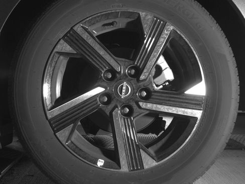 Used 2025 Nissan Sentra SV image 11