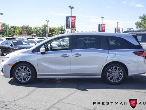 Used 2025 Honda Odyssey Touring image 19
