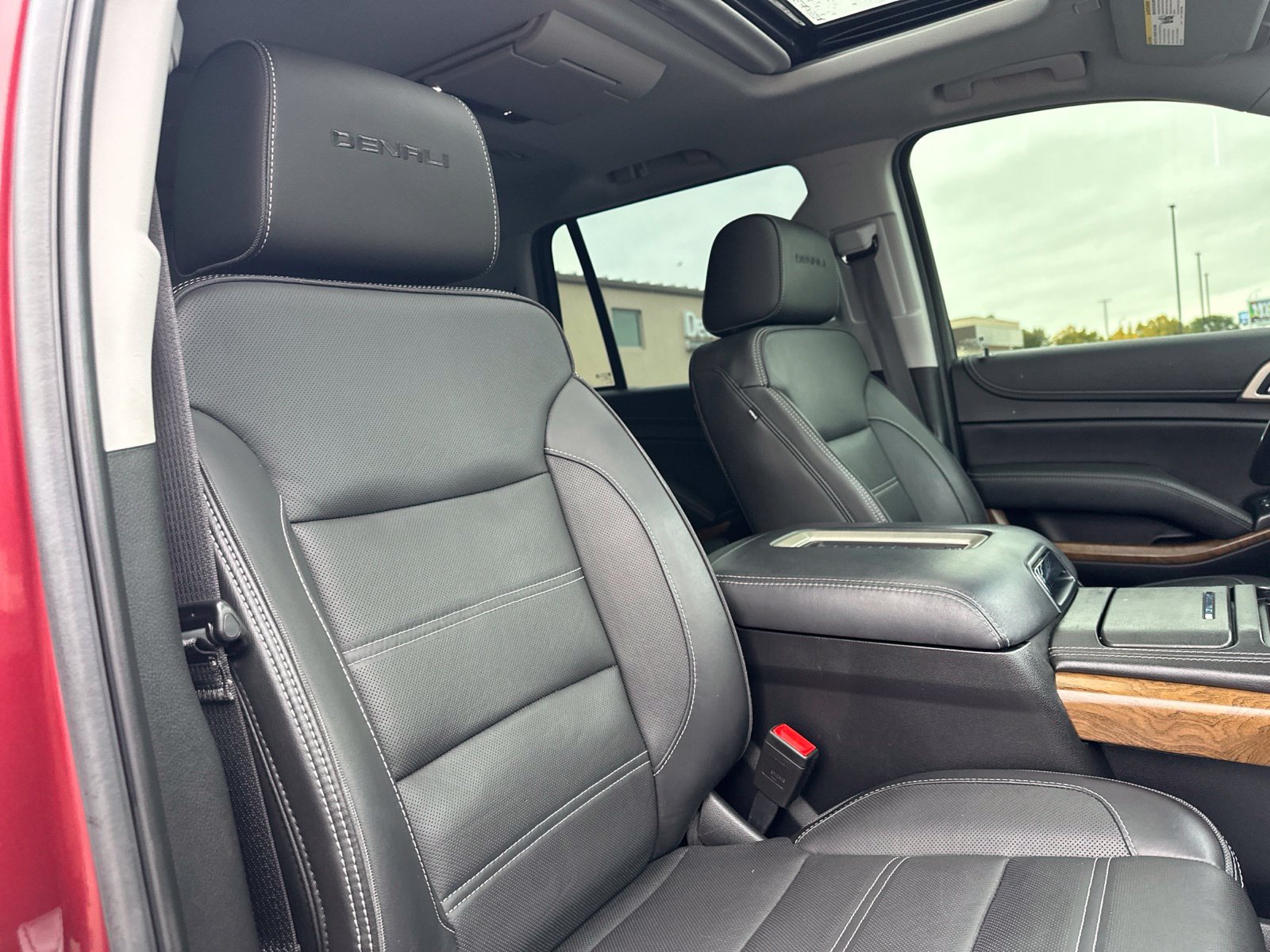 Used 2019 GMC Yukon Denali w/ Open Road Package AWD/4WD image 40