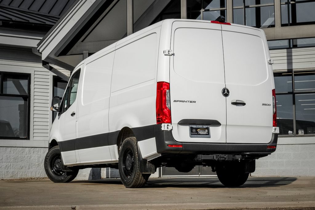 Used 2026 Mercedes-Benz Sprinter 2500 image 2