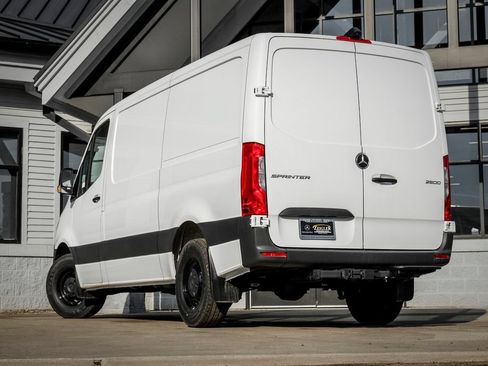 Used 2026 Mercedes-Benz Sprinter 2500 image 2