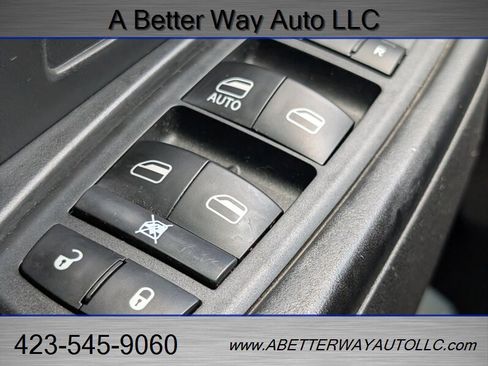 Used 2012 Jeep Liberty Sport RWD image 17