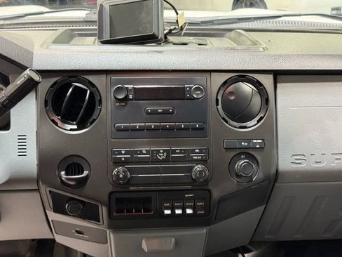 Used 2016 Ford F250 XL w/ Power Equipment Group image 19