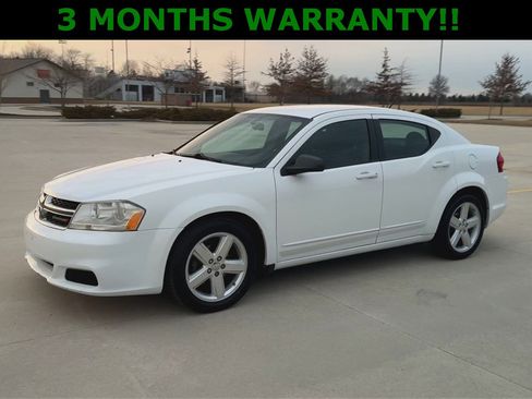Used 2013 Dodge Avenger SE image 4