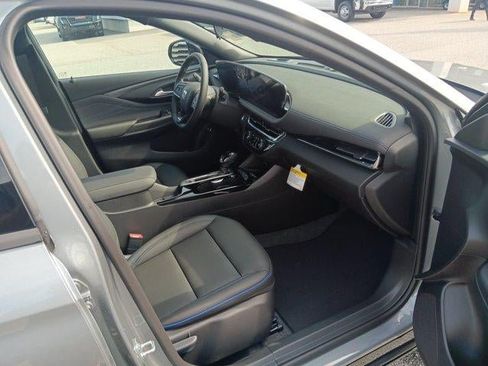 New 2026 Buick Envista Sport Touring w/ Convenience I Package FWD image 17