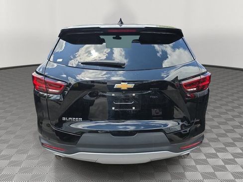 Used 2024 Chevrolet Blazer LT FWD image 5