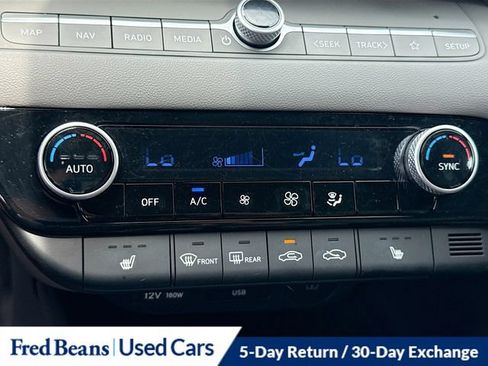 Certified 2025 Hyundai Elantra SEL FWD image 23