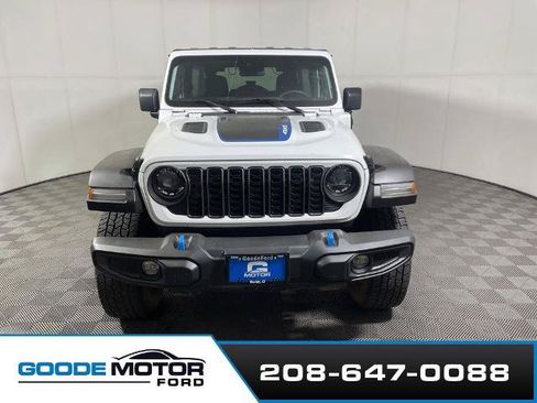 Used 2024 Jeep Wrangler Unlimited Rubicon 4xe AWD/4WD image 3