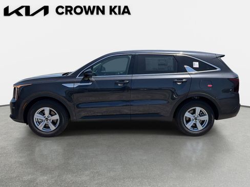 New 2026 Kia Sorento LX FWD image 8