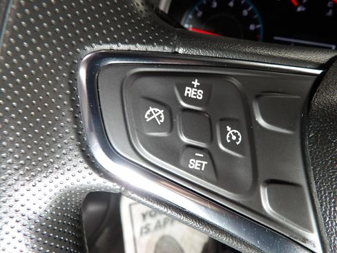 Used 2021 Chevrolet Malibu LS FWD image 18