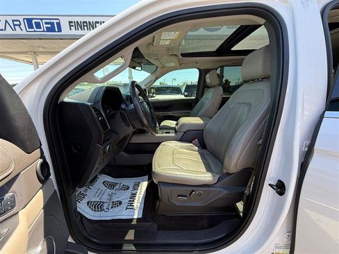 Used 2018 Ford Expedition Limited w/ Equipment Group 301A RWD image 19