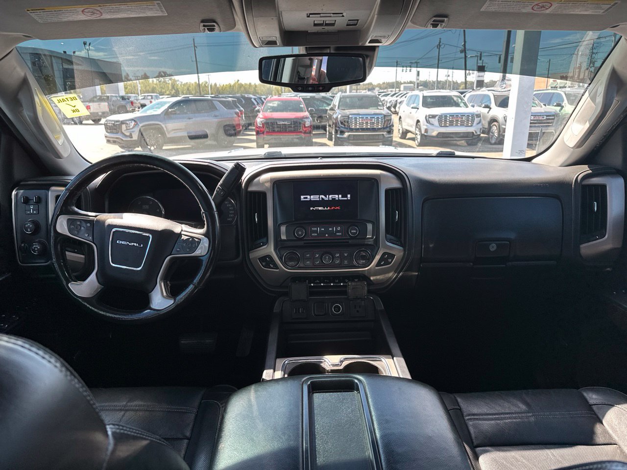 Used 2015 GMC Sierra 2500 Denali w/ Duramax Plus Package AWD/4WD image 9