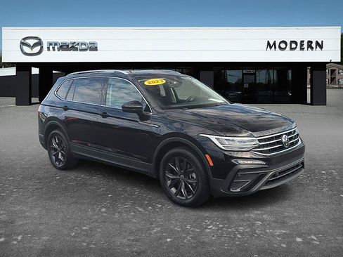 Used 2023 Volkswagen Tiguan SE FWD image 7