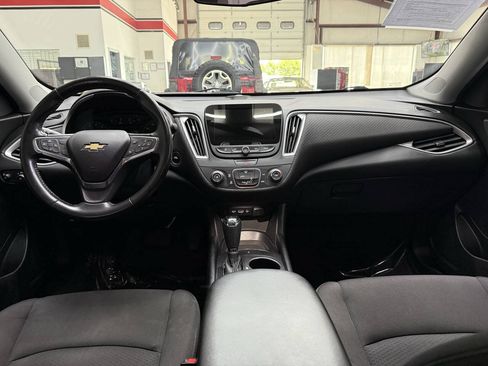 Used 2019 Chevrolet Malibu RS FWD image 20