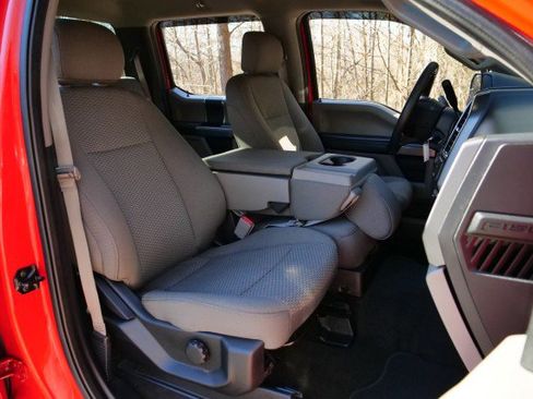 Used 2020 Ford F150 XLT image 28