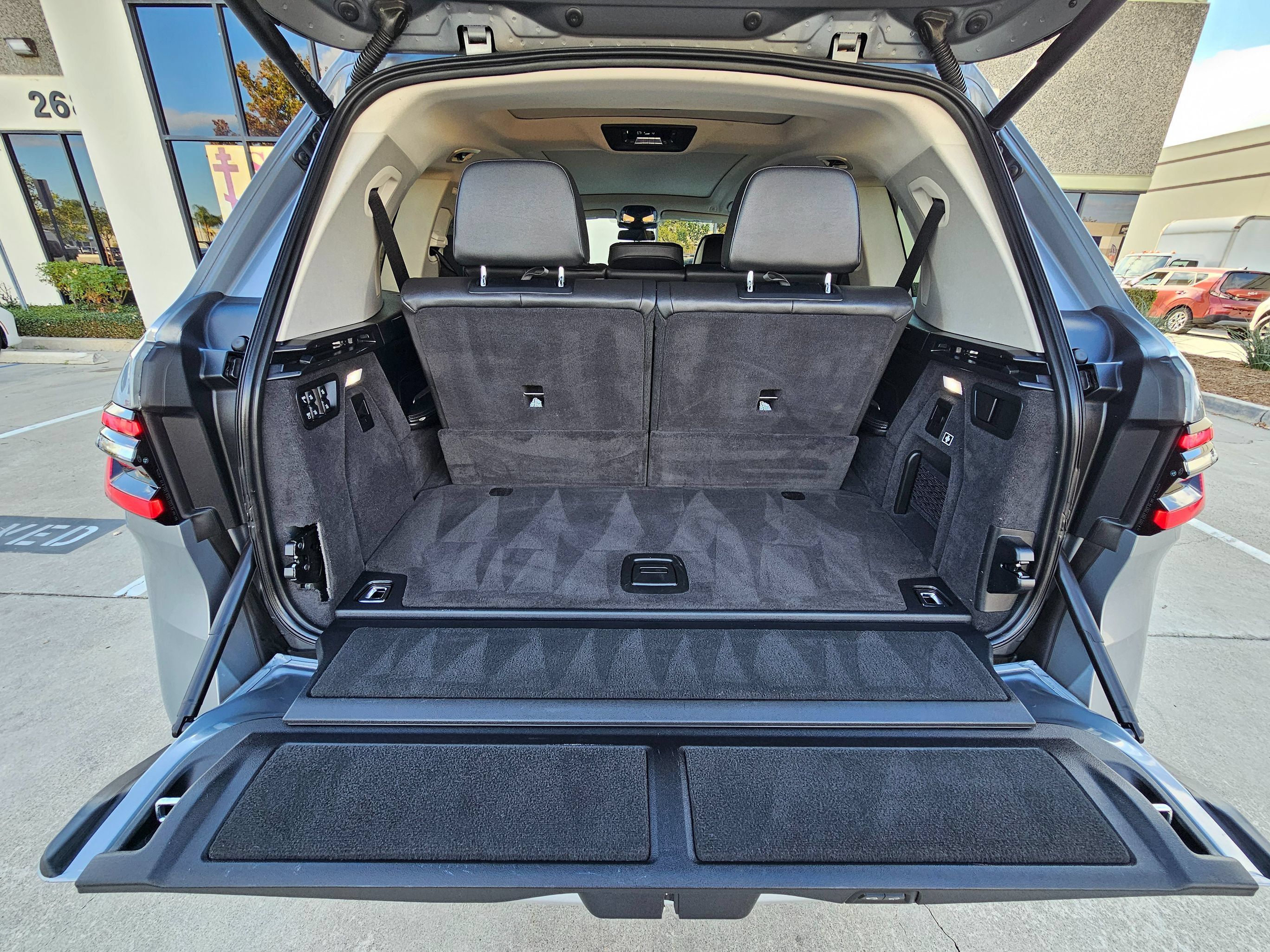 Used 2025 BMW X7 xDrive40i AWD/4WD image 21