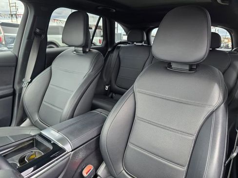 Used 2023 Mercedes-Benz GLC 300 4MATIC image 22
