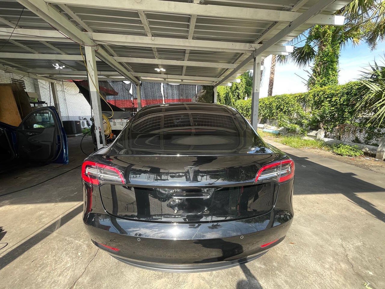 Used 2018 Tesla Model 3 Long Range RWD image 4