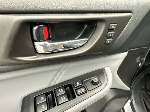 Used 2018 Subaru Outback 2.5i Limited image 13