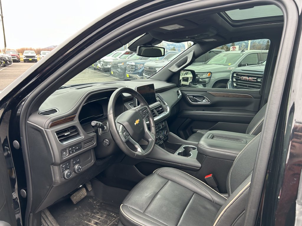 Used 2023 Chevrolet Tahoe Premier AWD/4WD image 7