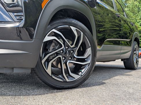 Used 2025 Chevrolet TrailBlazer RS w/ Convenience Package FWD image 36