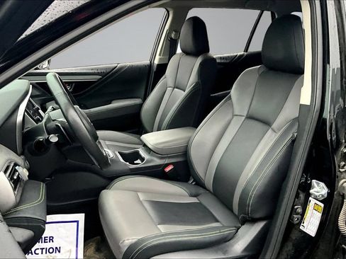 Used 2024 Subaru Outback Onyx Edition XT AWD/4WD image 17