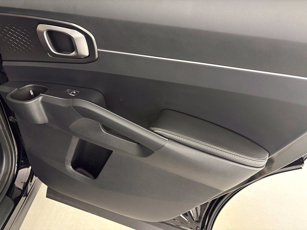New 2026 Kia Sorento LX FWD image 38
