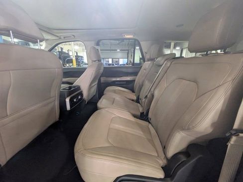 Used 2024 Ford Expedition Max Limited image 11