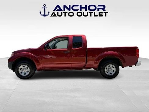 Used 2013 Nissan Frontier S RWD image 5