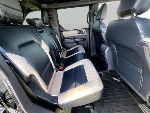 Used 2024 Ford Bronco Wildtrak AWD/4WD image 19