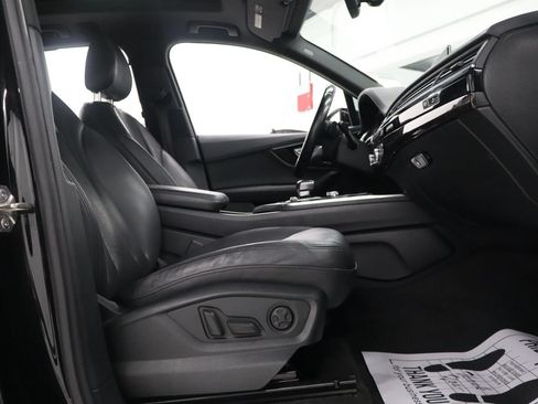 Used 2017 Audi Q7 3.0T Premium Plus AWD/4WD image 18