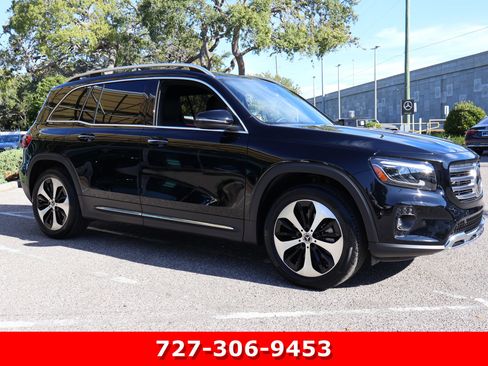 Certified 2024 Mercedes-Benz GLB 250 4MATIC w/ Driver Assistance Package image 12