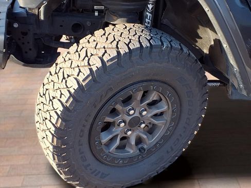 Used 2022 Jeep Wrangler Unlimited Rubicon w/ Trailer Tow Package AWD/4WD image 38