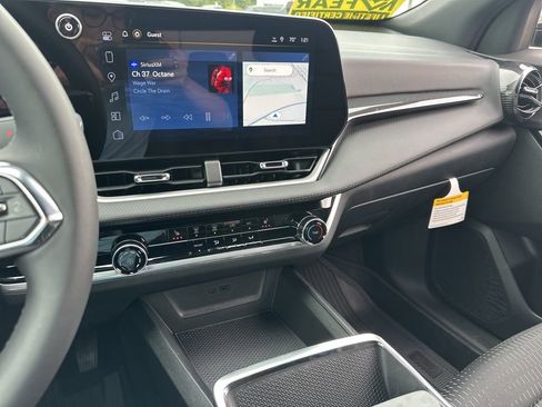 New 2026 Chevrolet Equinox LT w/ LPO, Floor Liner Package image 43