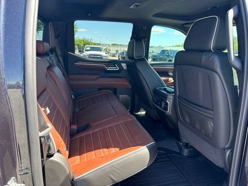 Used 2026 GMC Sierra 1500 Denali Ultimate AWD/4WD image 18