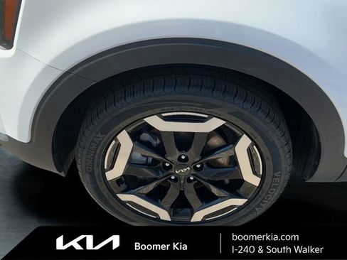 Certified 2025 Kia Telluride S AWD/4WD image 9
