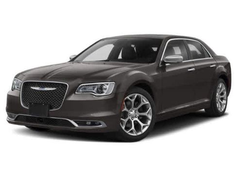 Used 2018 Chrysler 300 C w/ Sun, Sound & Nav Package image 4