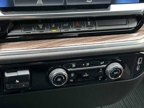 Used 2024 Chevrolet Silverado 2500 LT image 18