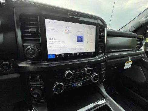New 2026 Ford F250 Lariat w/ Black Appearance Package AWD/4WD image 28