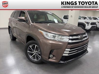Used 2017 Toyota Highlander XLE