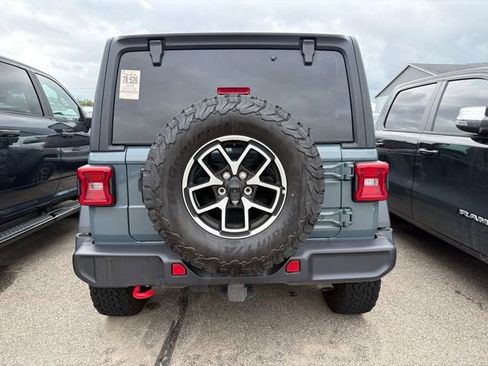 Used 2026 Jeep Wrangler Unlimited Rubicon AWD/4WD image 8