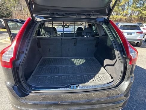 Used 2017 Volvo XC60 T5 Inscription w/ Advanced Package image 14