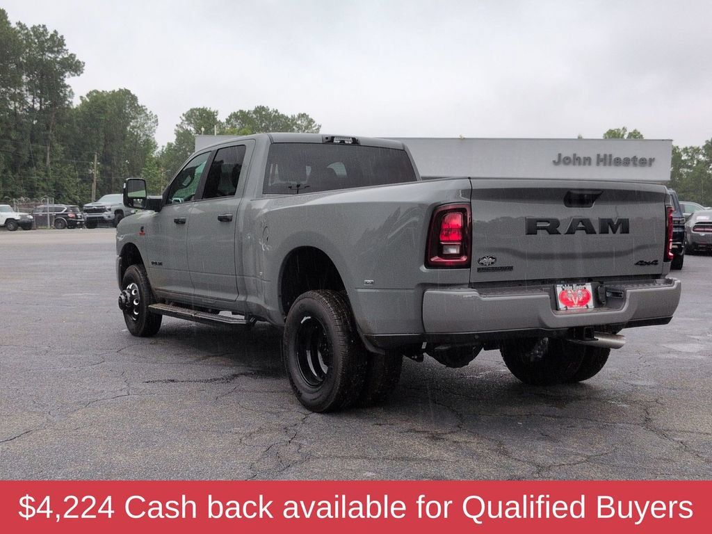 New 2026 RAM 3500 Big Horn AWD/4WD image 5