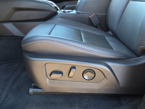 Certified 2024 GMC Canyon Elevation w/ Elevation Premium Package image 15