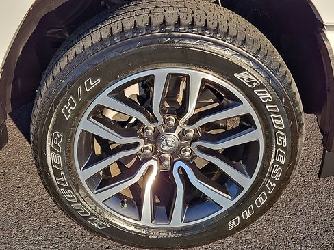 Used 2025 RAM 1500 Limited w/ Bed Utility Group image 8