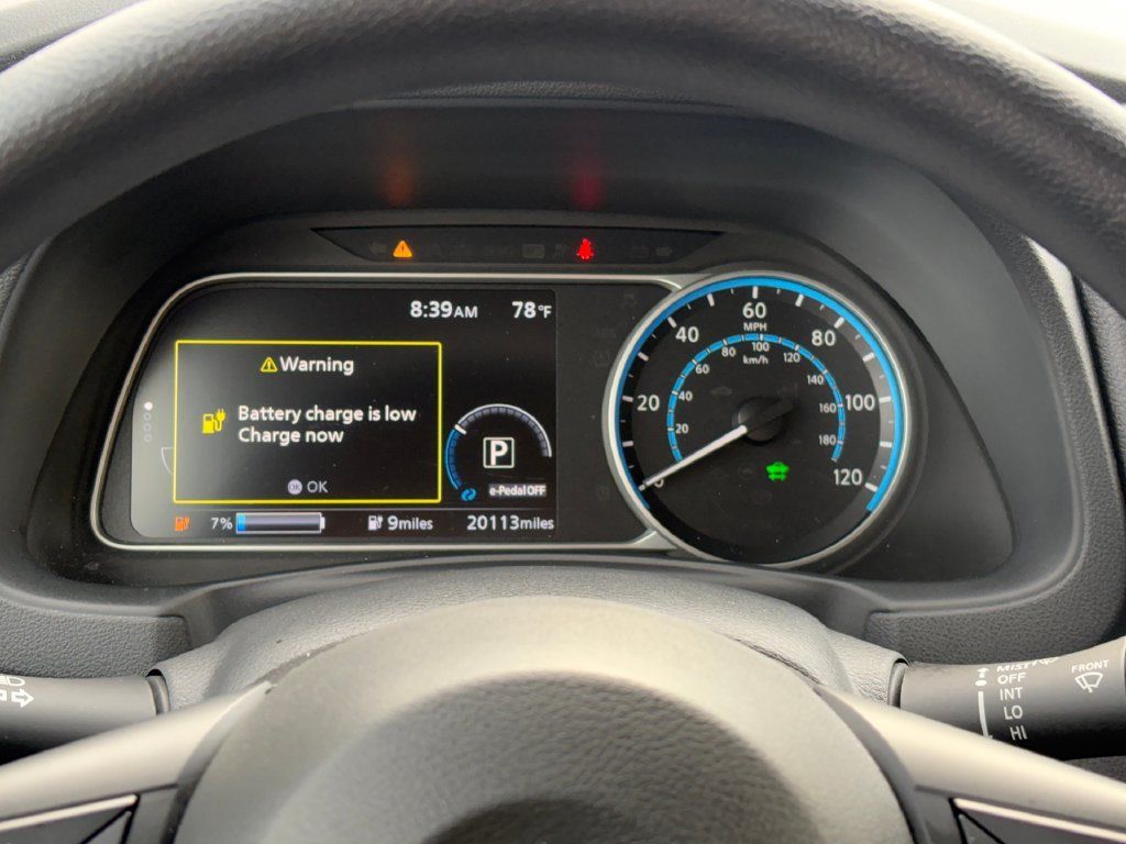 Used 2025 Nissan Leaf S FWD image 14