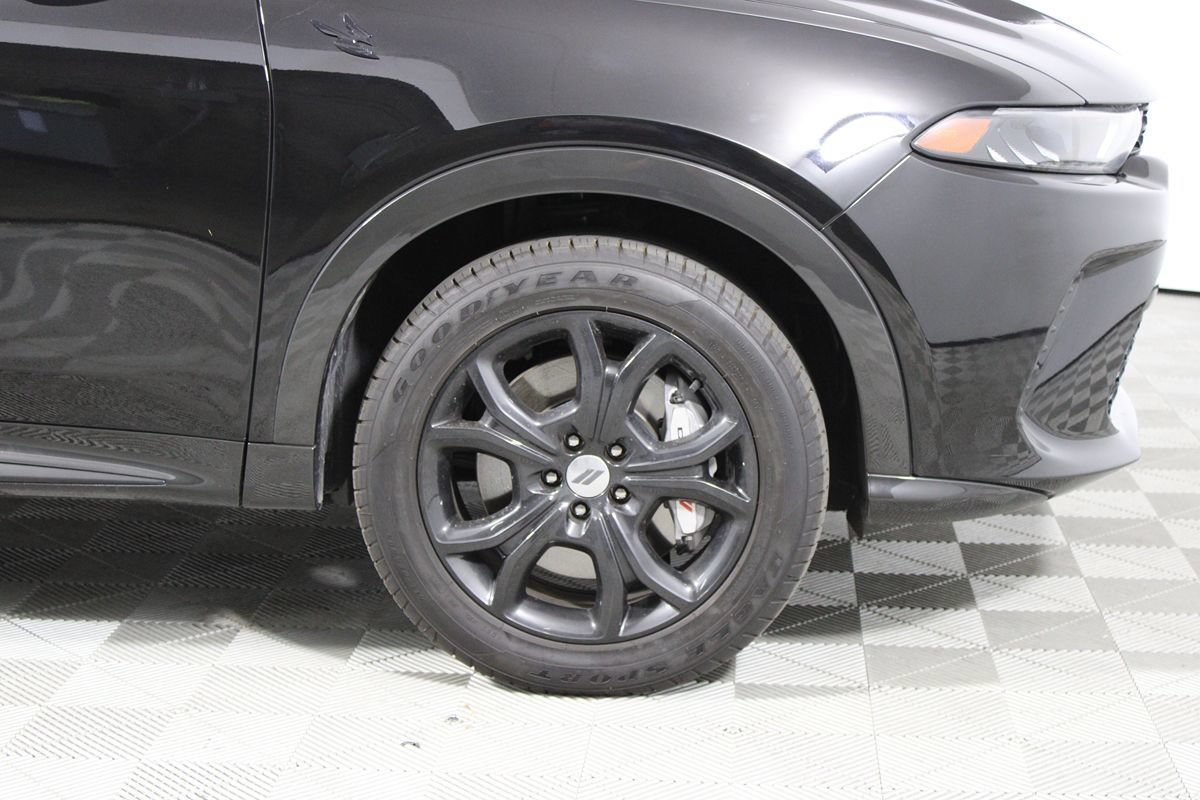 Used 2024 Dodge Hornet R/T Plus w/ R/T Blacktop Package AWD/4WD image 8
