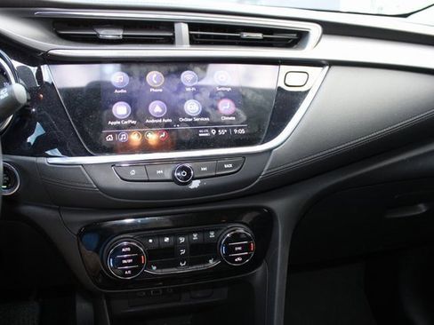 Used 2022 Buick Encore GX Essence w/ Experience Buick Package image 7