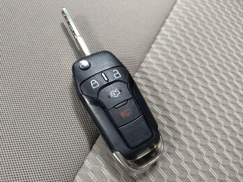 Used 2021 Ford Explorer 2WD image 32